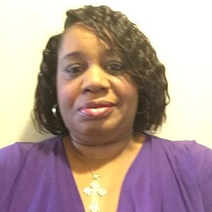 Meet your Posher, Alecia j